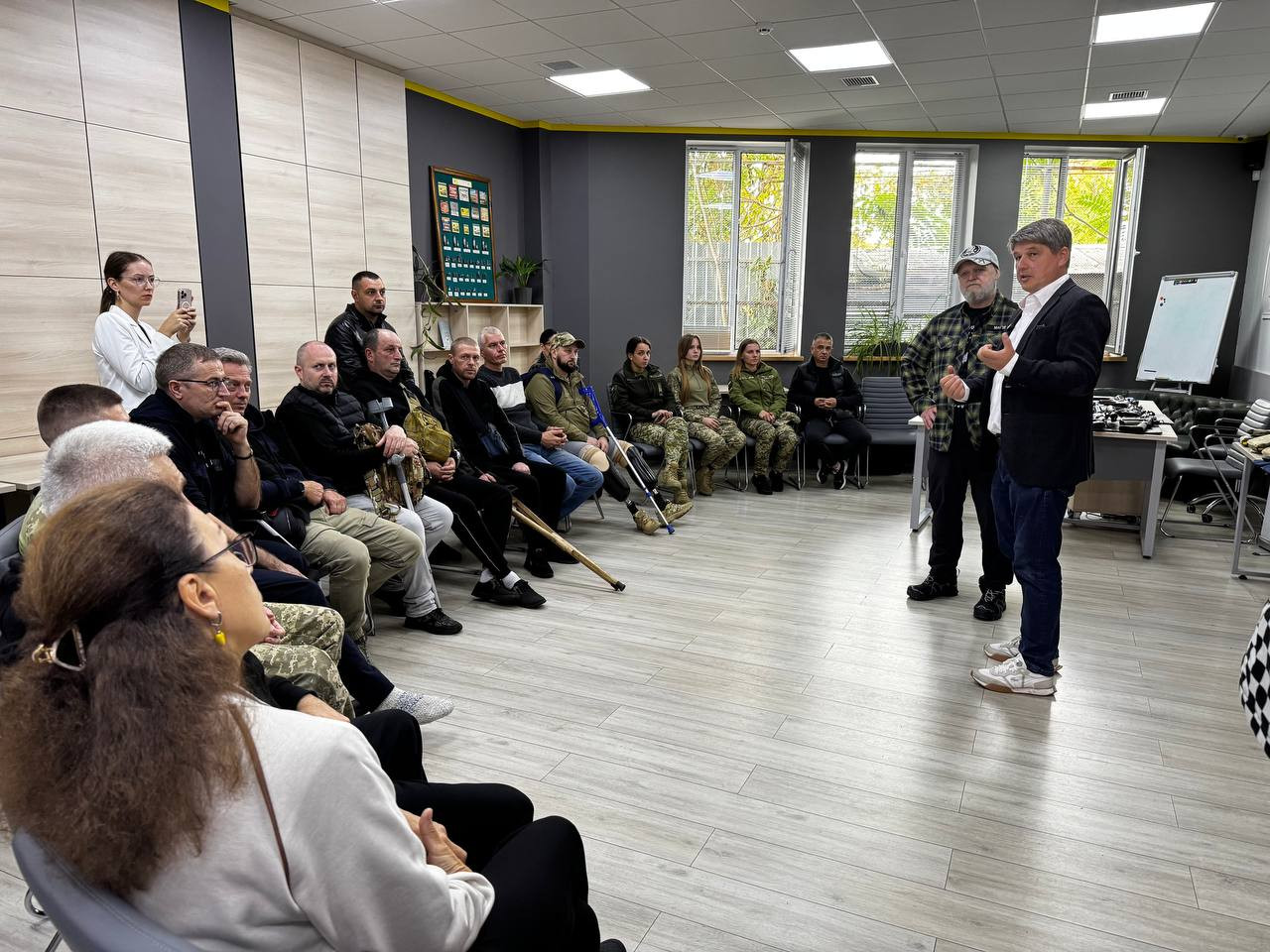Нескорені: шлях реабілітації військових з ампутаціями. Досвід Одещини й Київщини - зображення